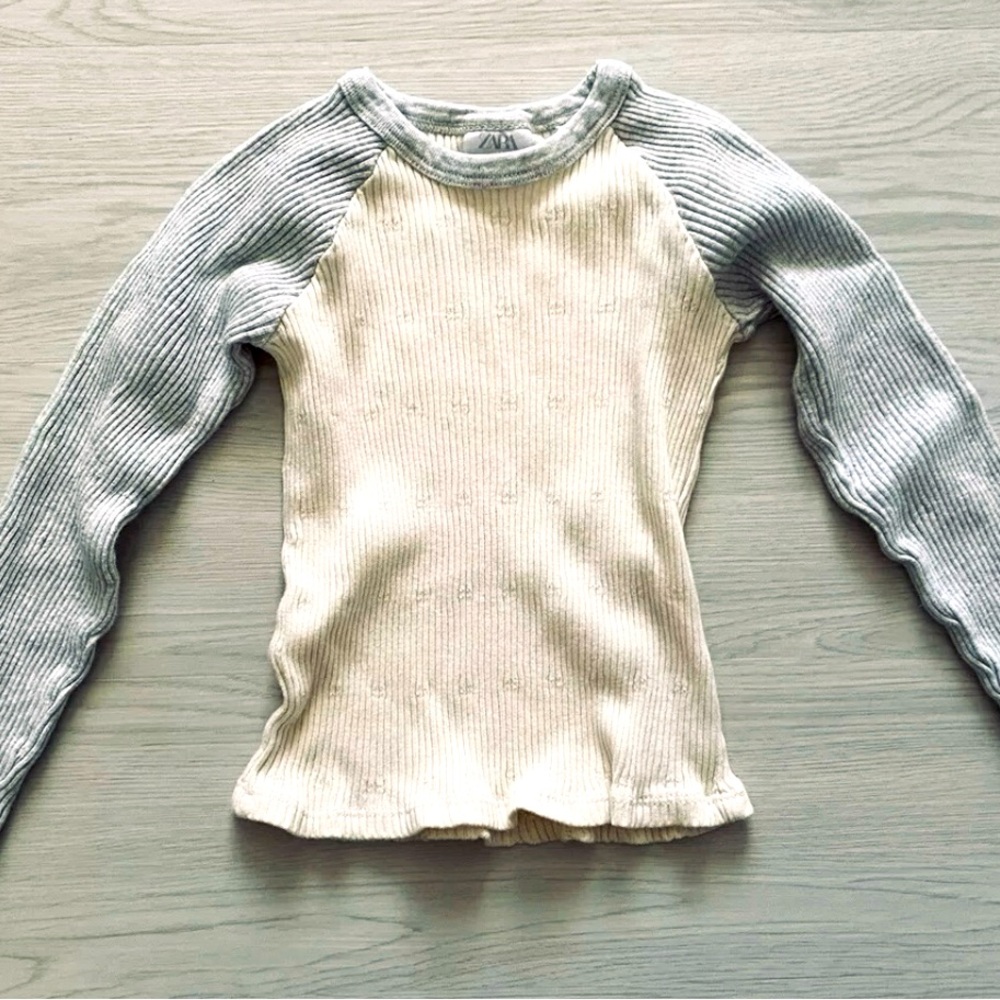 Zara Girls long sleeve T shirt size 8 runs small 6/7